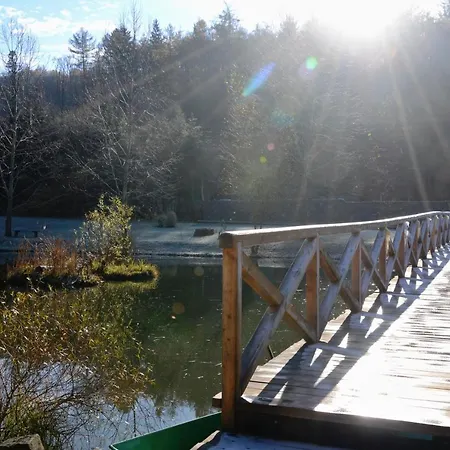 Chata Rekreacni Stredisko Vapenky Lodge Nova Lhota (South Moravian)
